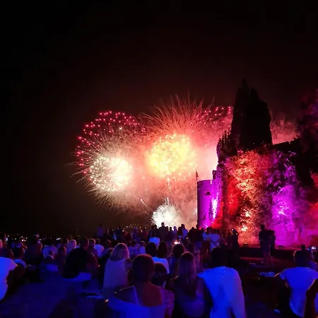 A - Les Mimosas 아파트 망들리유 라 나플