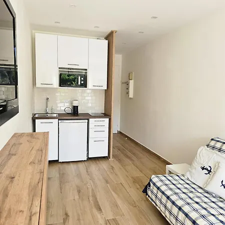 Apartment A - Les Mimosas *