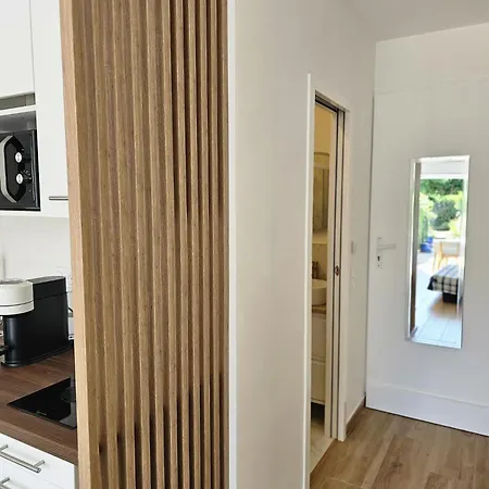 A - Les Mimosas